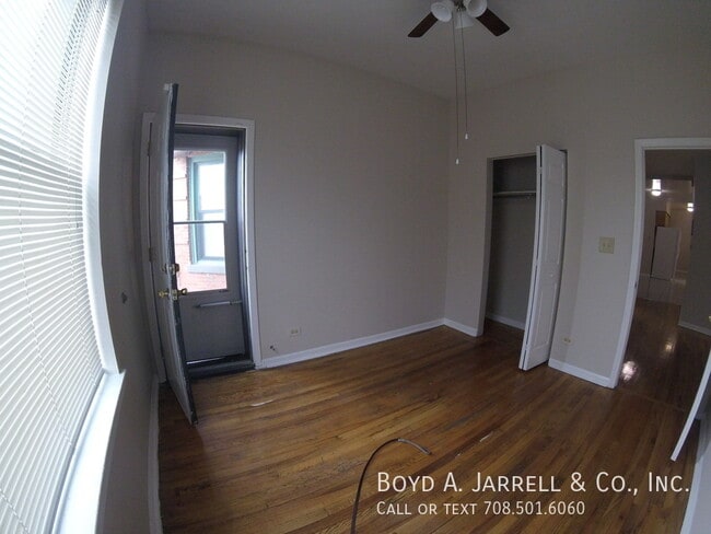 Building Photo - 5659 S Indiana Ave
