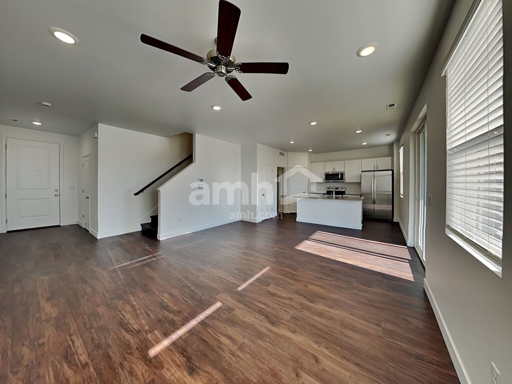 Building Photo - 4826 86th Ave NE