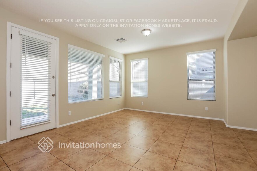 Building Photo - 3688 E Sundance Ave