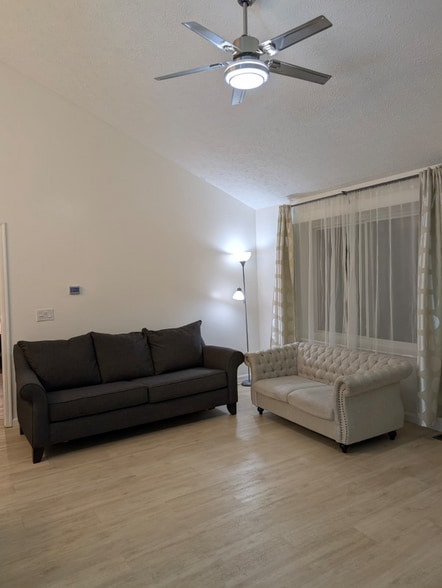 Building Photo - 5900 Deer Run Dr