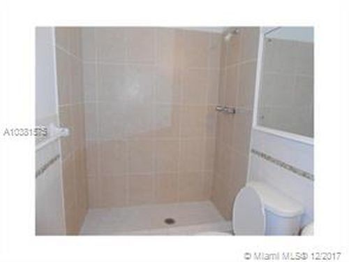 Building Photo - 2832 Fillmore St