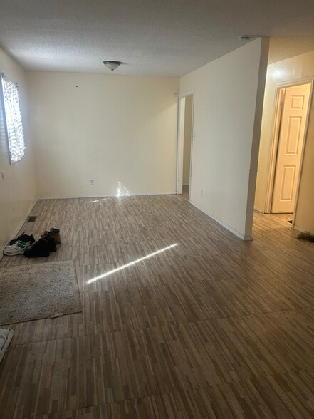 Building Photo - 3586 20th Pl