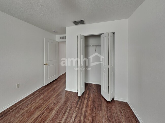 Building Photo - 10920 Pond Pine Dr