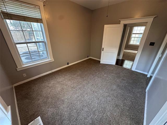 Building Photo - 5614 Columbia Ave