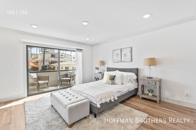 Building Photo - 823 3rd St