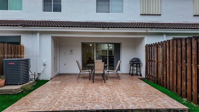 Building Photo - 11432 NW 48th Terrace