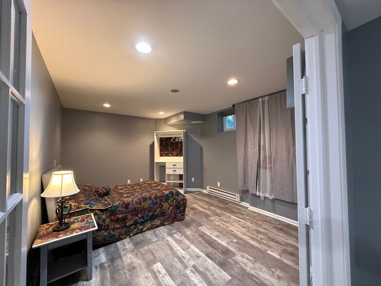 Building Photo - 131 Taylors Mills Rd