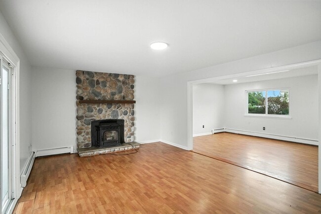 Building Photo - 3 Gumwood Dr