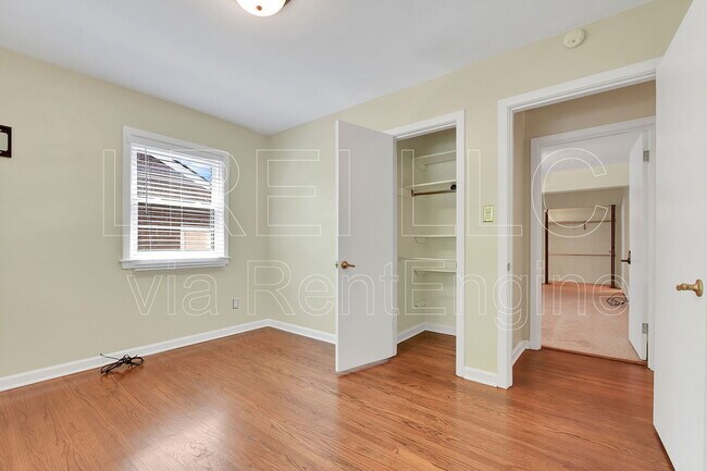 Building Photo - 5358 Southdale Rd