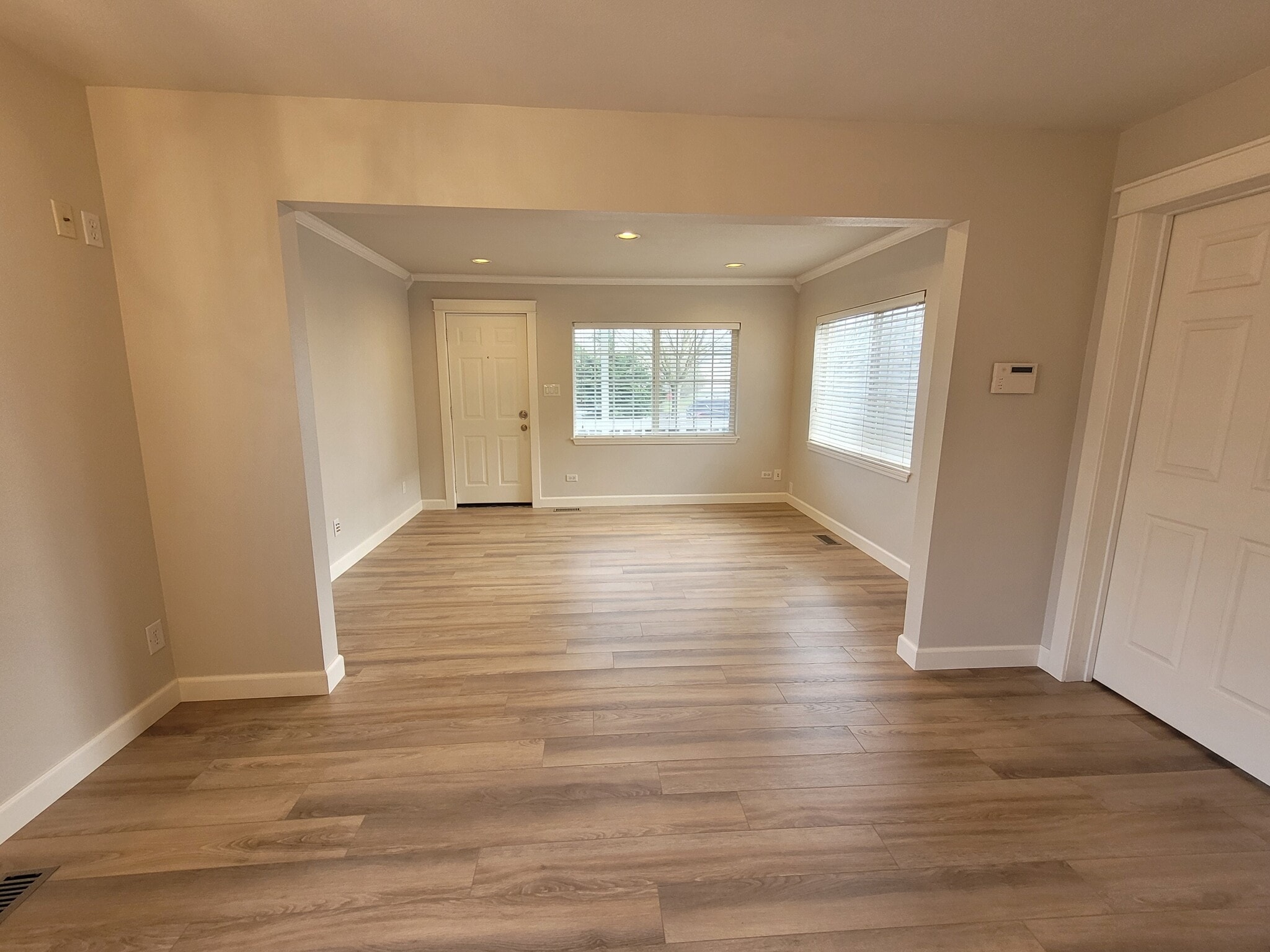 Building Photo - 2506 State St