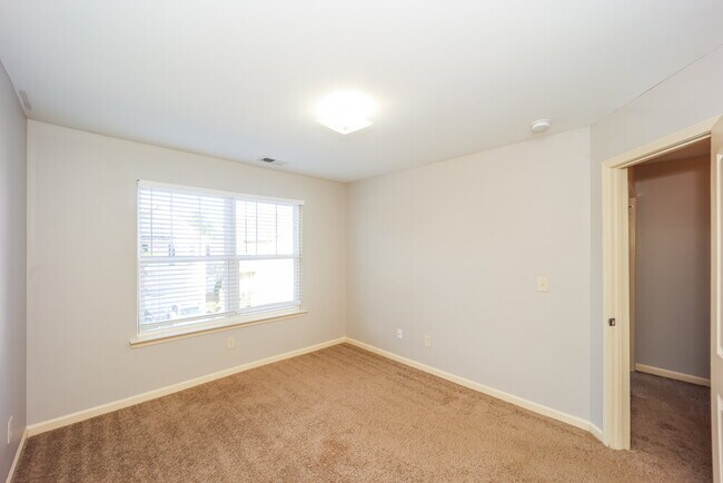 Building Photo - 474 Highland Falls Dr