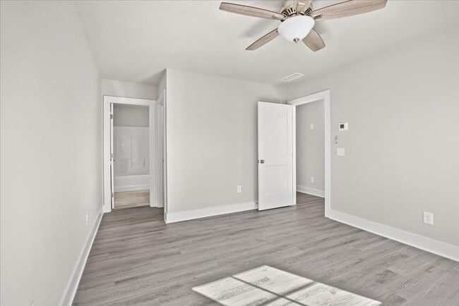 Building Photo - 3545 Catalina Dr