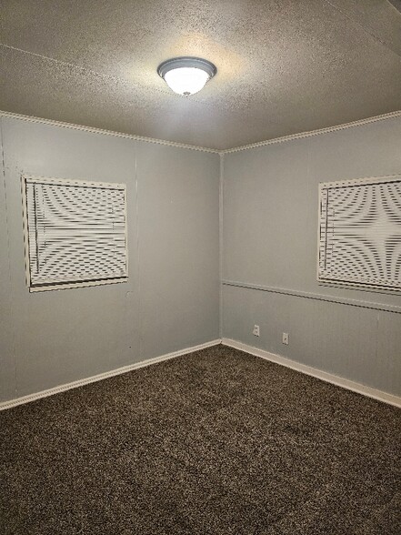 Building Photo - 1954 N 45 St