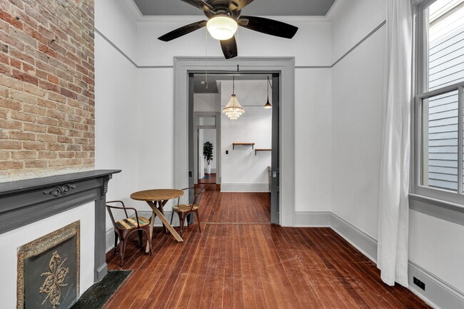 Building Photo - 1323 Constance St