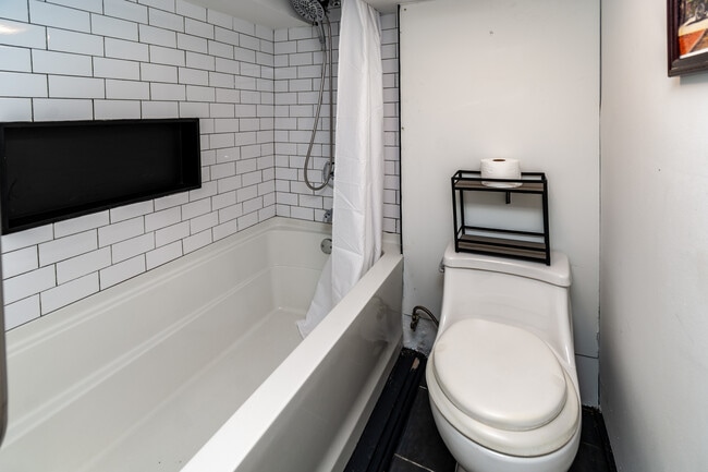 Building Photo - 59 S Franklin St