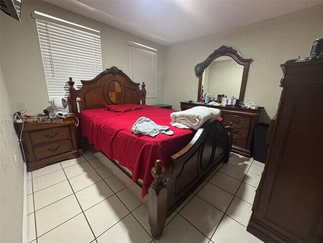 Building Photo - 1750 SW 137th Ct