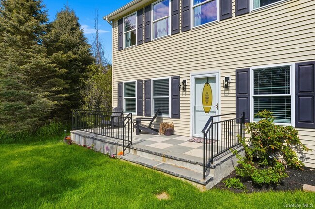 Building Photo - 34 Rombout Rd