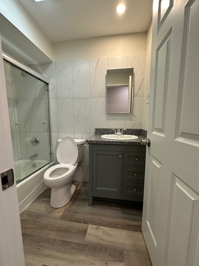 Building Photo - 249 N Gregory St