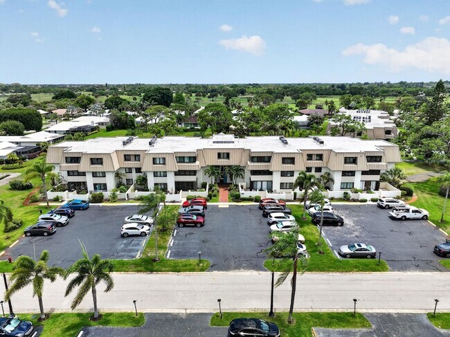 Building Photo - 1800 SE St Lucie Blvd