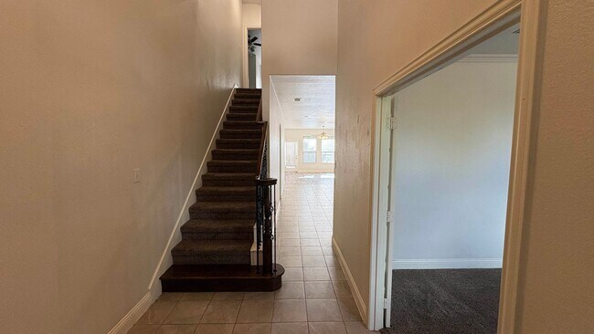 Building Photo - 610 Alderwood Ct