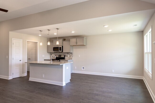 Building Photo - 504 Ayden Ln