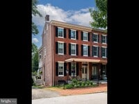 Building Photo - 318 N Matlack St