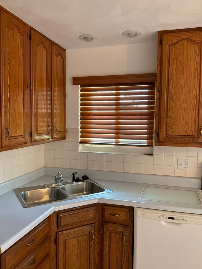 Building Photo - 6306 Treeridge Trail