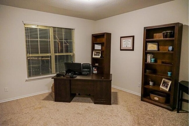 Office Room - 1412 Canary Ln