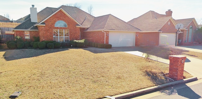 Primary Photo - 6914 NW Surreywood Pl