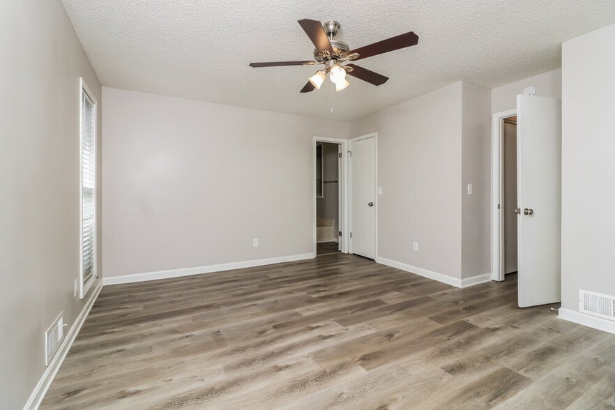 Building Photo - 3058 Favor Pines Ct