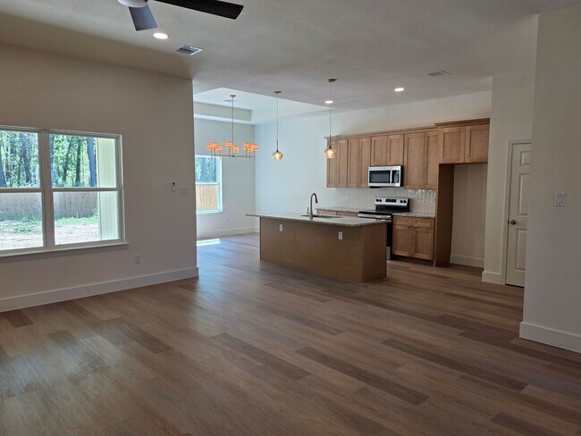 Building Photo - 16280 Jeet St