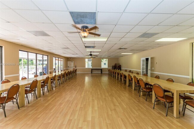 Building Photo - 3777 NW 78th Ave