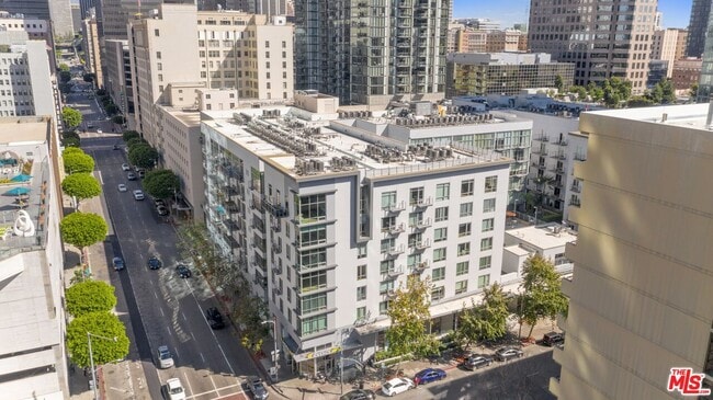 Primary Photo - 645 W 9th St