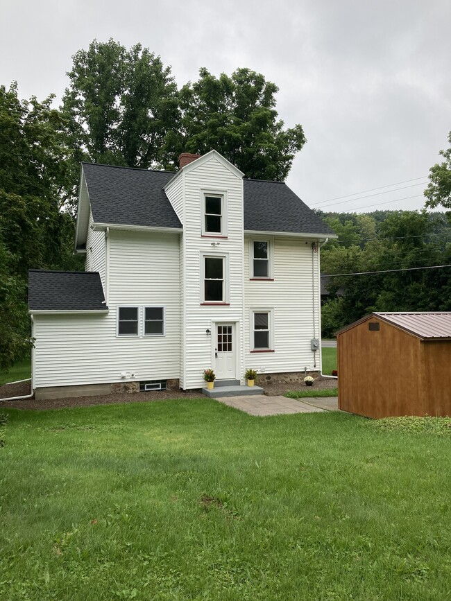 Building Photo - 7241 Valentown Rd