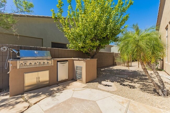Building Photo - 14357 E Geronimo Rd