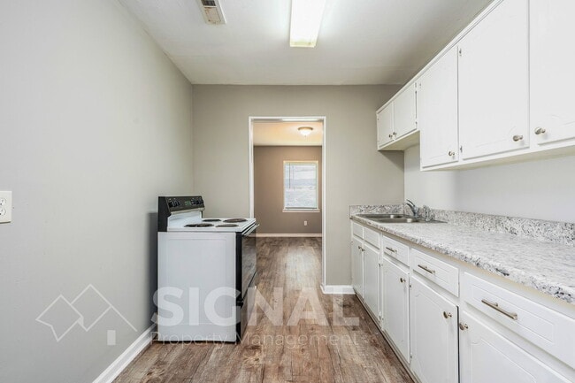 Building Photo - 1429 Warrior Rd
