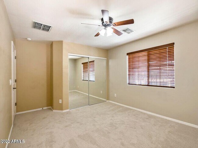 Building Photo - 2406 W Sienna Bouquet Pl