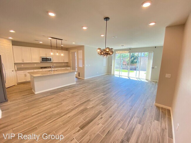 Building Photo - 3 br, 2 bath House - 10199 Knotty Skye Ave