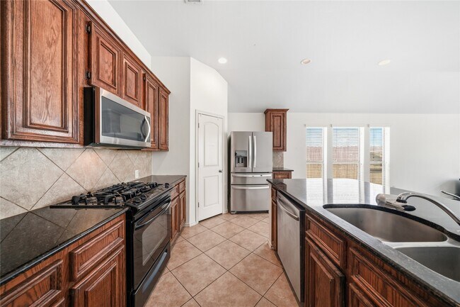 Building Photo - 3802 Windmill Links Dr