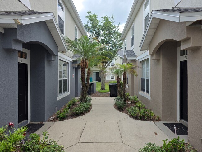 Building Photo - Three Bedroom Townhome at Carter Glen in Orlando