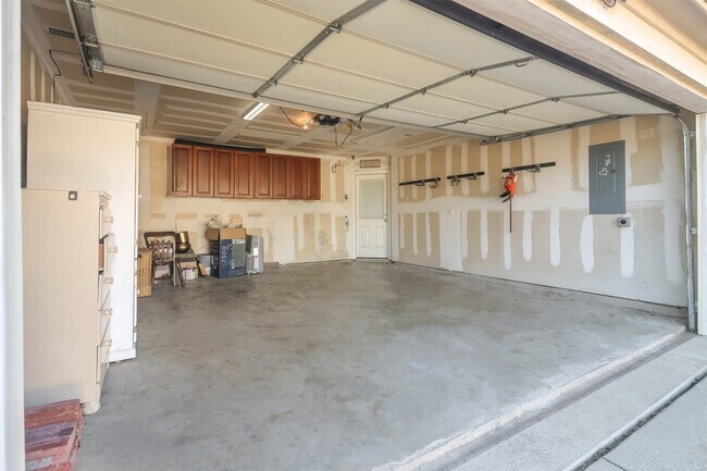 Building Photo - 117 Richard Ln