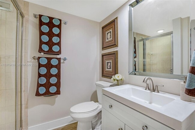 Building Photo - 5600 Collins Ave