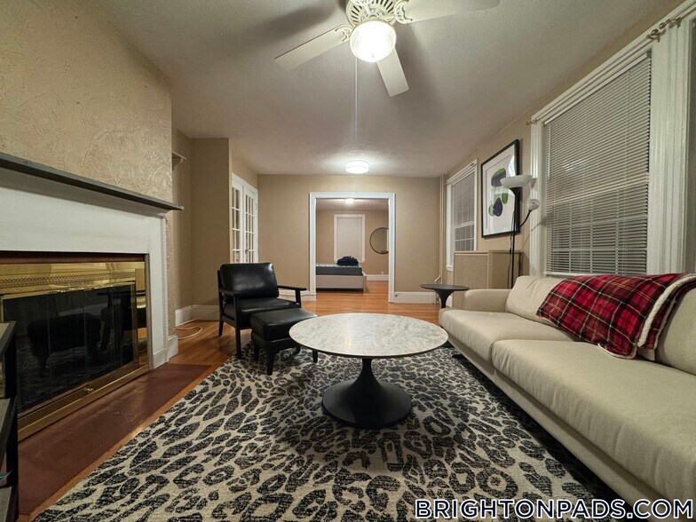 Building Photo - 18 Newcastle Rd