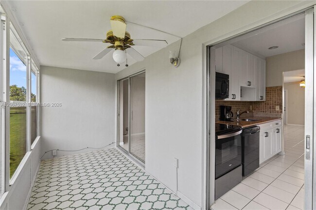 Building Photo - 7305 NW 5th Ct