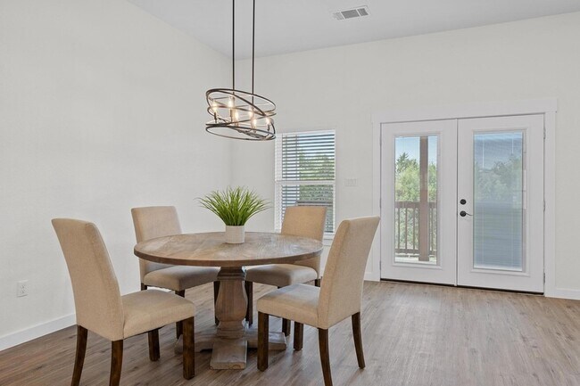 Building Photo - 17701 Village Dr