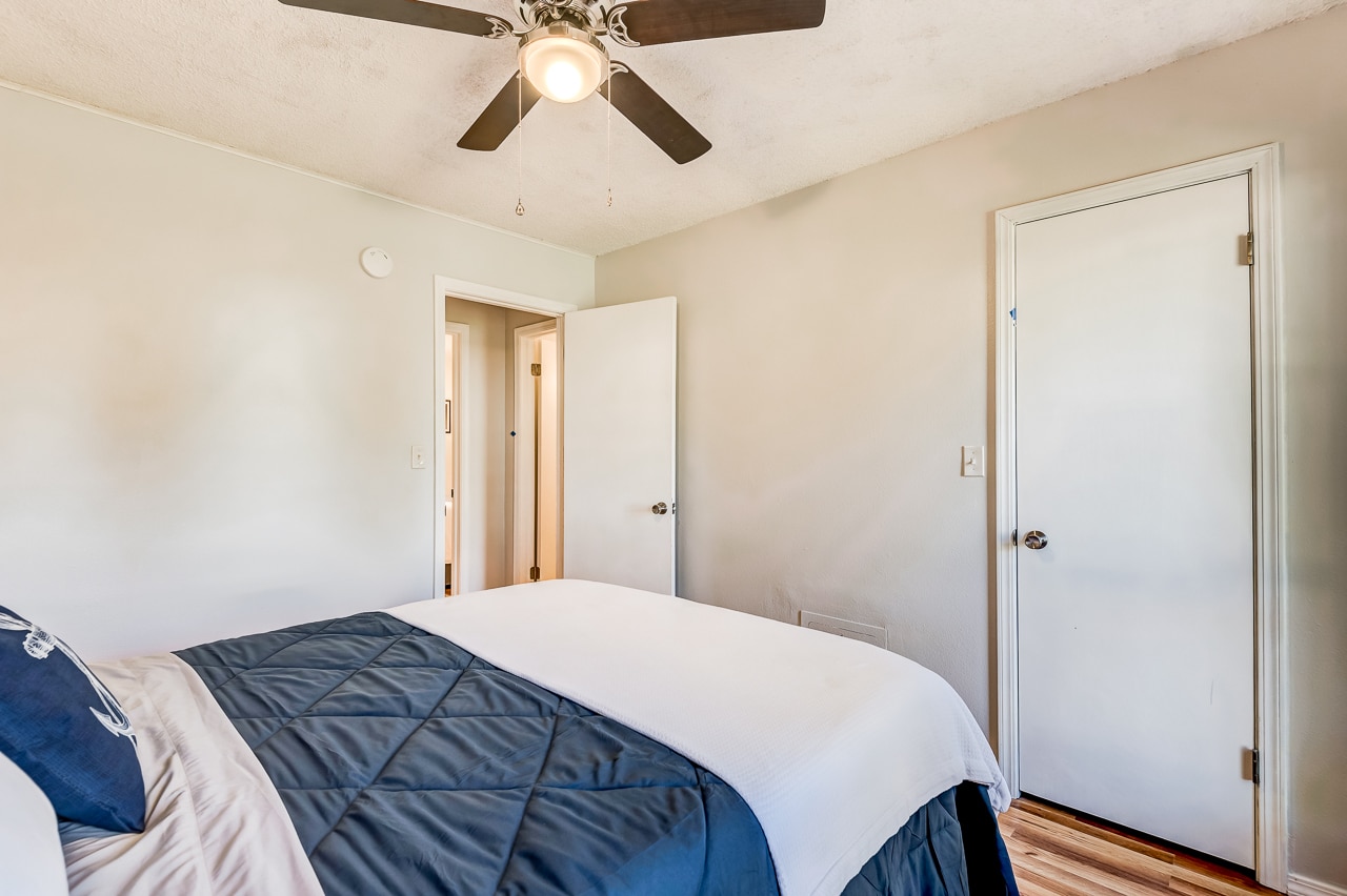 Building Photo - 705 N Dryden Cir