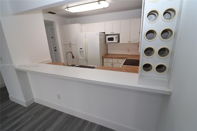 Building Photo - 16531 NE 35th Ave