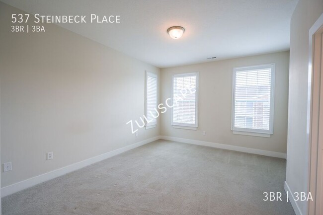 Building Photo - 537 Steinbeck Pl