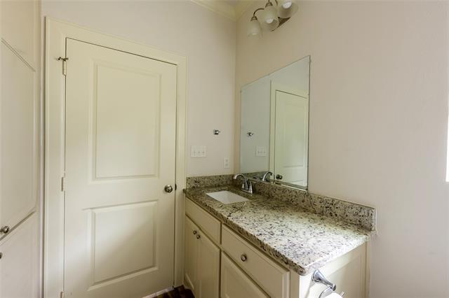 Building Photo - 2647 Westminster Dr