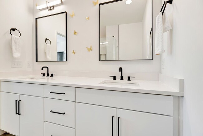 Building Photo - 1313 Baptist World Center Dr